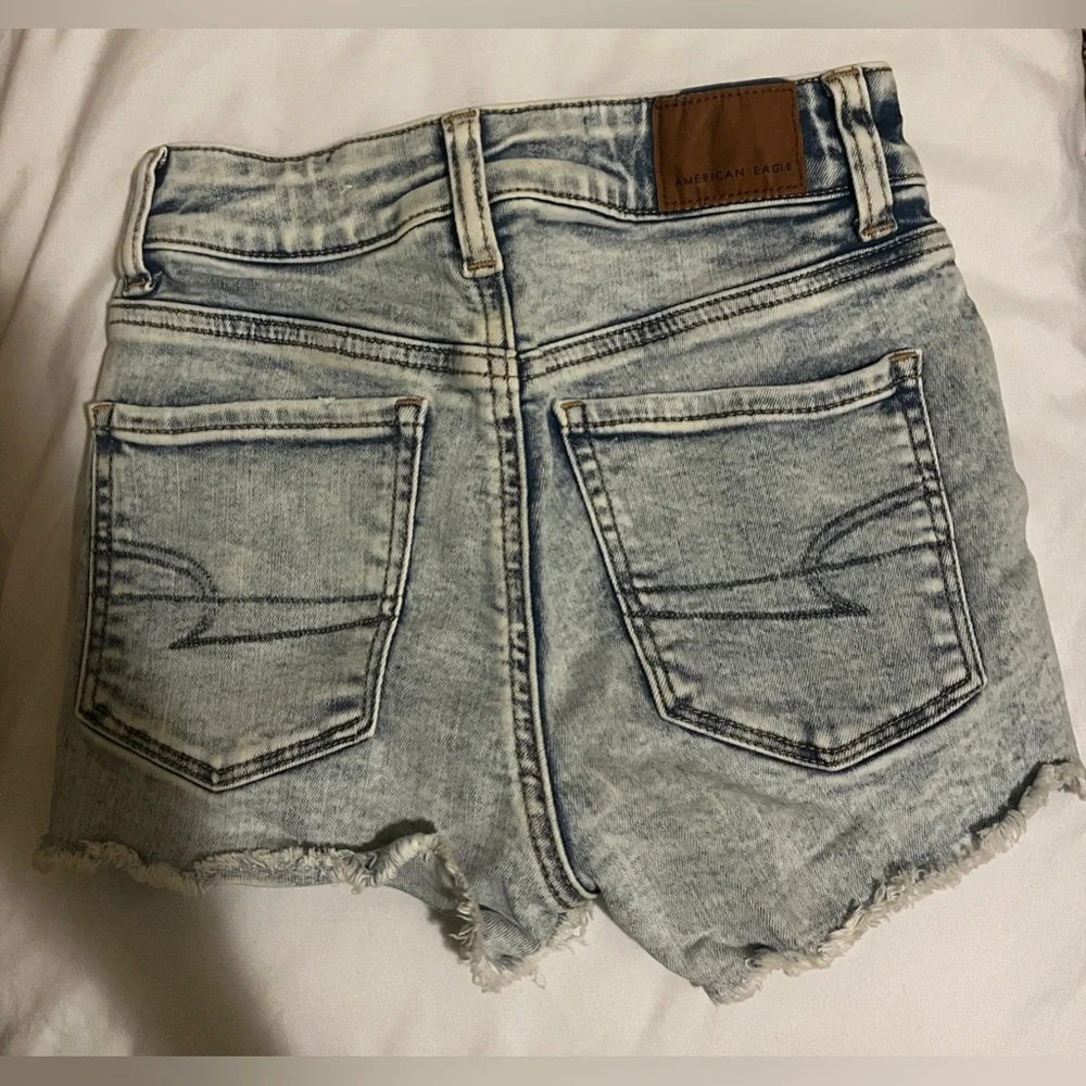 A&E Ripped Jean Shorts - Picture 2 of 2